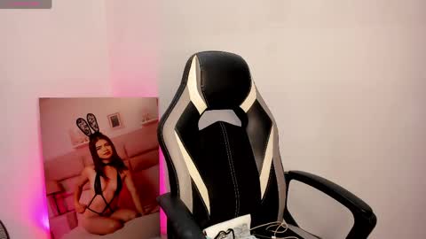 Paige online show from 05/07/26, 03:12
