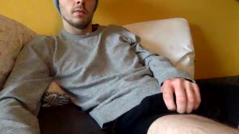 Snapshot of paintdude424 chatting on 12/11/24, 06:42 paintdude424 online show from 12/11/24, 06:42