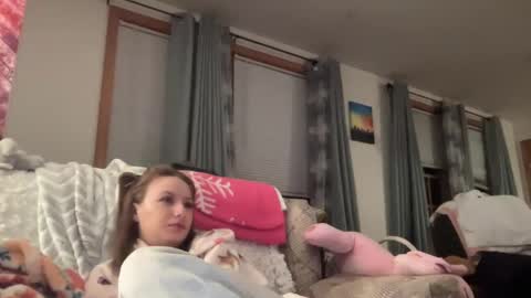 Snapshot of paisleysnowxo chatting on 11/03/25, 04:25 paisleysnowxo online show from 11/03/25, 04:25