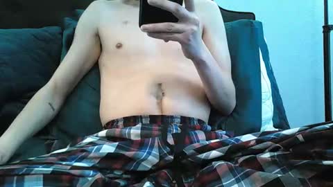 Snapshot of pale_atom chatting on 01/02/25, 08:02 Atom online show from 01/02/25, 08:02