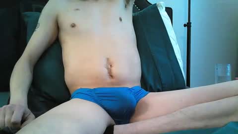 Snapshot of pale_atom chatting on 01/19/25, 04:25 Atom online show from 01/19/25, 04:25