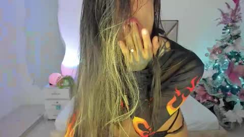 palechor online show from 12/14/25, 04:07