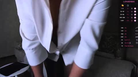 Snapshot of palina_smile chatting on 11/28/25, 03:20 Polina online show from 11/28/25, 03:20