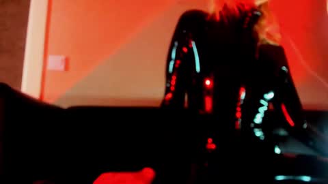 Snapshot of palmer_haze chatting on 02/18/25, 10:36 palmer_haze online show from 02/18/25, 10:36