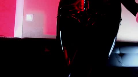 Snapshot of palmer_haze chatting on 02/26/25, 11:59 palmer_haze online show from 02/26/25, 11:59