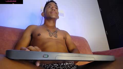 Palo Santo online show from 03/24/26, 07:46