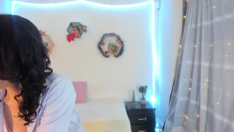 Snapshot of paloma_victory chatting on 12/06/24, 09:13 Paloma online show from 12/06/24, 09:13