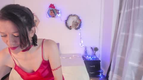 Snapshot of paloma_victory chatting on 12/31/24, 08:02 Paloma online show from 12/31/24, 08:02