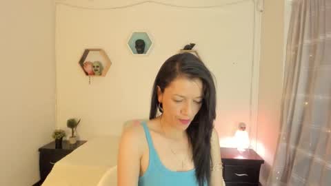 Snapshot of paloma_victory chatting on 11/02/25, 06:43 Paloma online show from 11/02/25, 06:43