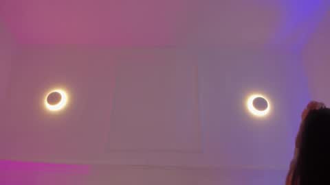 Manuela online show from 10/28/25, 11:47