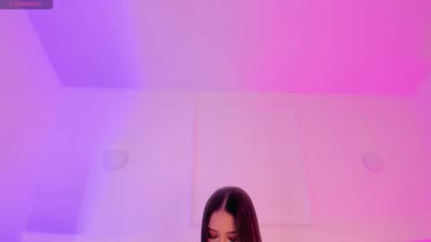 Manuela online show from 11/08/25, 11:43