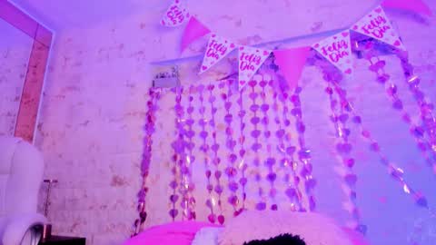 Pamela West online show from 02/11/26, 02:00