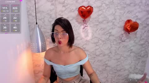 Snapshot of pamelaaddams_ chatting on 02/16/25, 05:04 Pamela online show from 02/16/25, 05:04