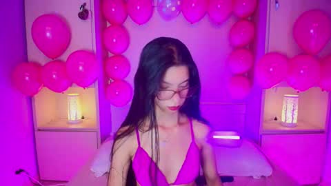 Snapshot of pamelaascott chatting on 12/17/24, 11:27 P A M online show from 12/17/24, 11:27