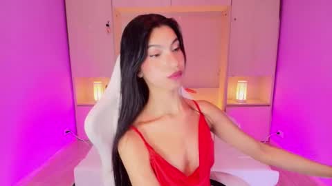 Snapshot of pamelaascott chatting on 01/08/25, 05:48 P A M online show from 01/08/25, 05:48