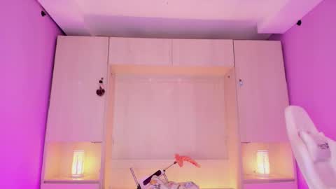 Snapshot of pamelaascott chatting on 01/11/25, 05:20 P A M online show from 01/11/25, 05:20