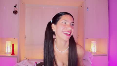 Snapshot of pamelaascott chatting on 01/11/25, 08:22 P A M online show from 01/11/25, 08:22