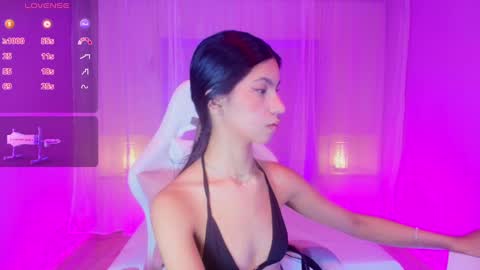 Snapshot of pamelaascott chatting on 02/25/25, 07:09 P A M online show from 02/25/25, 07:09
