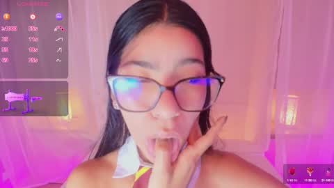 Snapshot of pamelaascott chatting on 03/03/25, 11:35 P A M online show from 03/03/25, 11:35