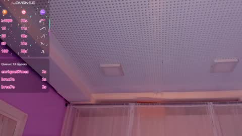 Snapshot of pamelaascott chatting on 09/30/25, 04:39 P A M online show from 09/30/25, 04:39