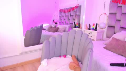  Pamela  online show from 02/14/25, 05:51