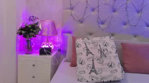 Snapshot of pamelamiler_ chatting on 10/10/25, 12:04 TELL ME PAMELLA AND GIVE ME A GOOD GRADE ITS IMPORTANT online show from 10/10/25, 12:04