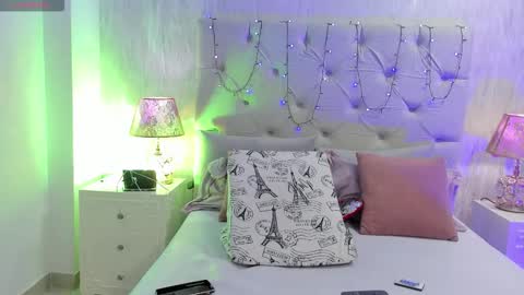 Snapshot of pamelamiler_ chatting on 10/15/25, 12:27 TELL ME PAMELLA AND GIVE ME A GOOD GRADE ITS IMPORTANT online show from 10/15/25, 12:27