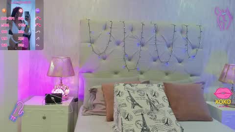 Snapshot of pamelamiler_ chatting on 10/17/25, 01:25 TELL ME PAMELLA AND GIVE ME A GOOD GRADE ITS IMPORTANT online show from 10/17/25, 01:25