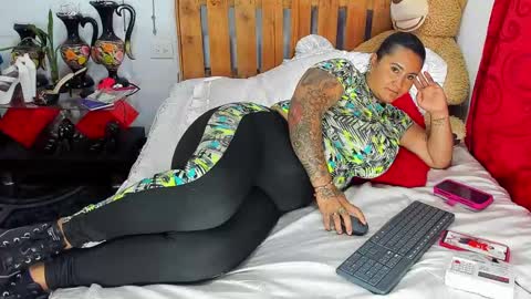 Pamela online show from 11/04/25, 07:57