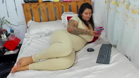 Snapshot of pamelaruiizz3 chatting on 04/30/26, 07:53 Pamela online show from 04/30/26, 07:53