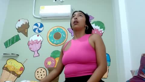 pamelaskiny20 online show from 04/19/26, 02:33