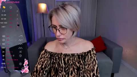 pamellamurphy online show from 11/05/25, 06:35