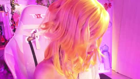 Snapshot of pamiruss0_ chatting on 02/04/26, 03:56 Instagram Thanks to Deathmemor for being a constant fan for 6 months really thank you very much online show from 02/04/26, 03:56