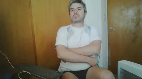 Snapshot of panchomadrid chatting on 05/18/26, 06:25 Pancho Madrid online show from 05/18/26, 06:25