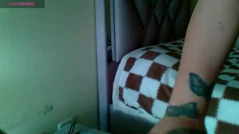 Snapshot of pandora__1 chatting on 04/29/26, 07:31 pandora__1 online show from 04/29/26, 07:31