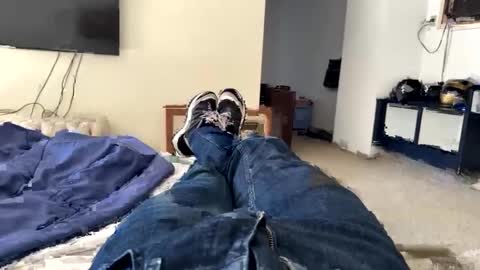 Alone online show from 11/10/25, 07:35