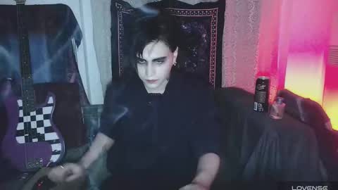 Snapshot of panther_cap chatting on 12/04/25, 02:10 In bio online show from 12/04/25, 02:10