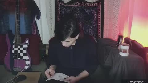 Snapshot of panther_cap chatting on 12/05/25, 01:42 In bio online show from 12/05/25, 01:42