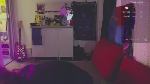 In bio online show from 12/19/25, 07:21