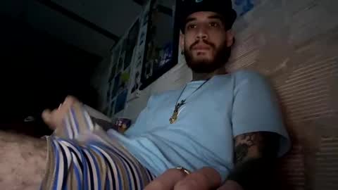 Snapshot of panthers_room chatting on 02/25/25, 01:20 panthers_room online show from 02/25/25, 01:20