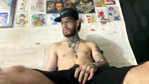 Snapshot of panthers_room chatting on 02/25/25, 04:24 panthers_room online show from 02/25/25, 04:24