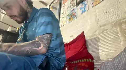 Snapshot of panthers_room chatting on 03/08/25, 06:10 panthers_room online show from 03/08/25, 06:10