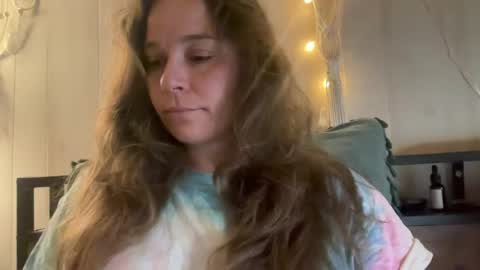 Snapshot of pantiesofthefae chatting on 06/21/26, 10:29 Pantiesofthefae online show from 06/21/26, 10:29
