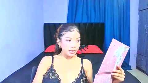 Snapshot of pao2helena chatting on 02/17/26, 11:55 pao2helena online show from 02/17/26, 11:55