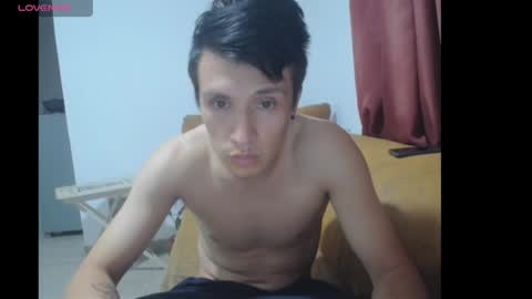 Snapshot of paola_alexander chatting on 02/25/25, 04:46 paola y alexander online show from 02/25/25, 04:46