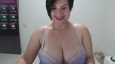 Paola Williams online show from 02/28/25, 02:42