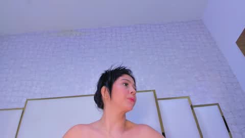 Snapshot of paolaa_rodriguez chatting on 11/16/25, 11:38 Paola online show from 11/16/25, 11:38