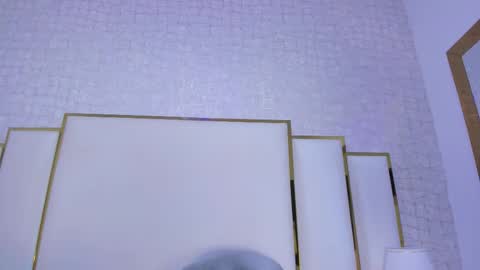 Snapshot of paolaa_rodriguez chatting on 12/19/25, 11:39 Paola online show from 12/19/25, 11:39