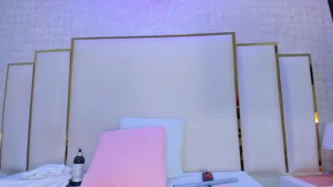 Paola  online show from 04/14/26, 09:48