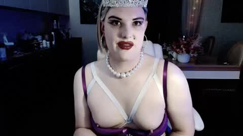 Snapshot of paoladoll chatting on 10/22/25, 11:32 Sarina Williams online show from 10/22/25, 11:32